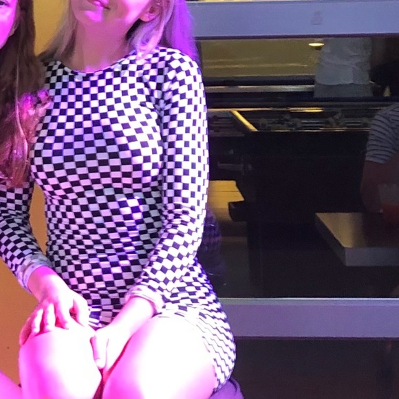 Dress - Picture 2 of 3